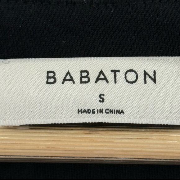 Aritzia Babaton V-Neck Long Sleeve Lightweight Black Shirttail Blouse Size Small - Picture 9 of 11